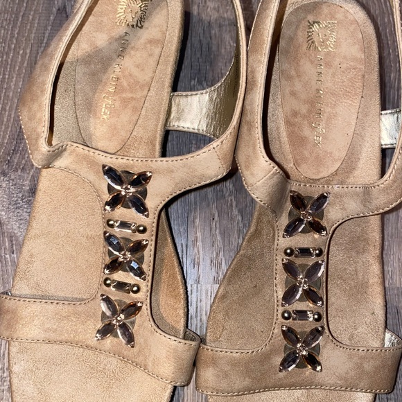 Anne Klein IFlex women's sz 8.5M bedazzled comfy shoes with small heel. - Picture 2 of 9